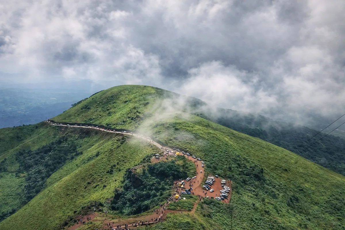 Chikmagalur: Where Karnataka’s Hills Brew Stories of Coffee Clouds & Calm
