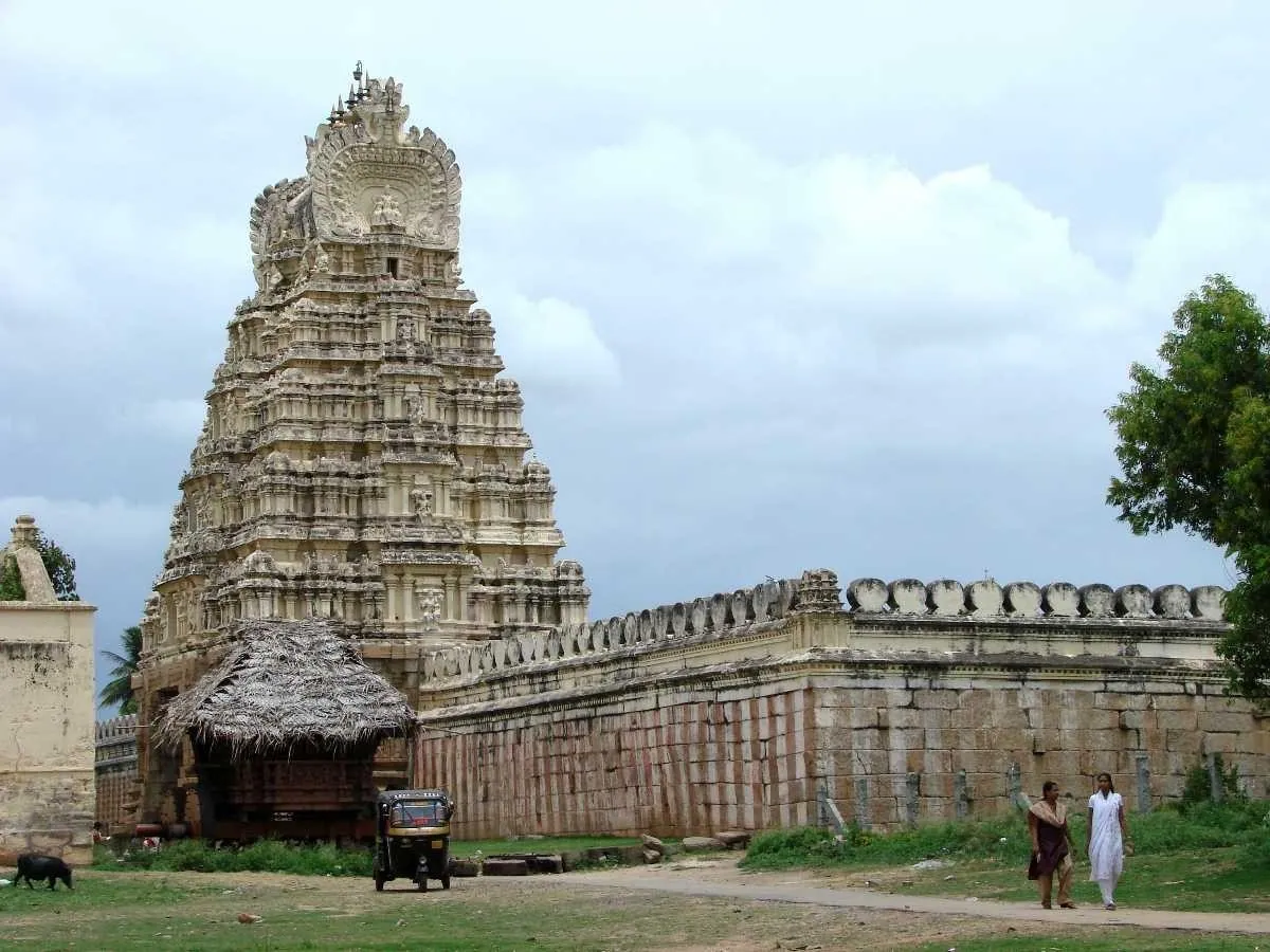 Nimishamba Temple: A Serene Riverside Sanctuary