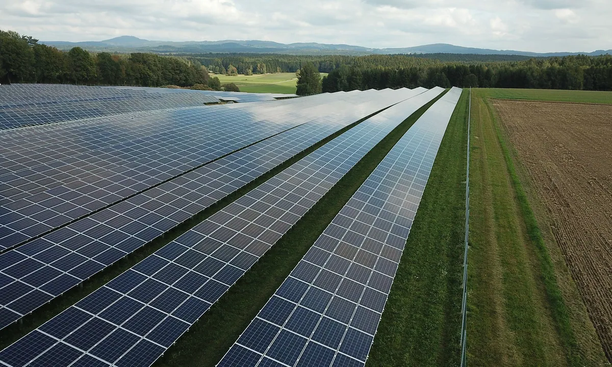 Solar-Powered Agriculture: Karnataka’s New Initiative for Farmer Prosperity