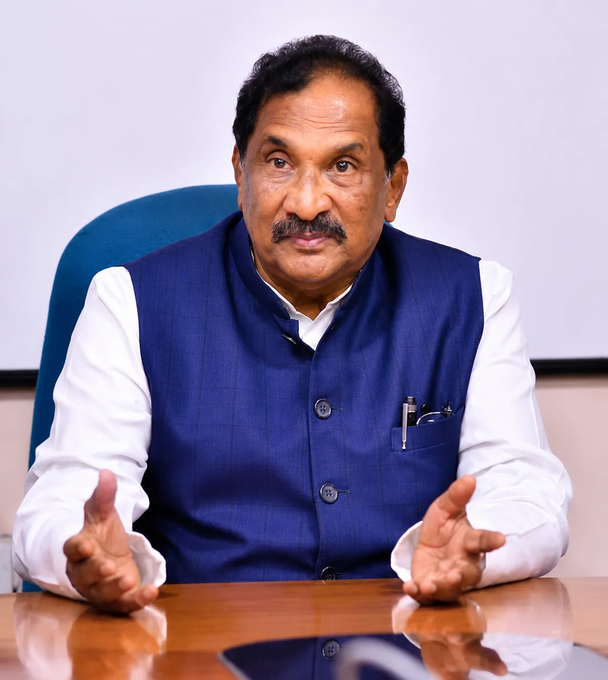 Solar-Powered Agriculture: Karnataka’s New Initiative for Farmer Prosperity