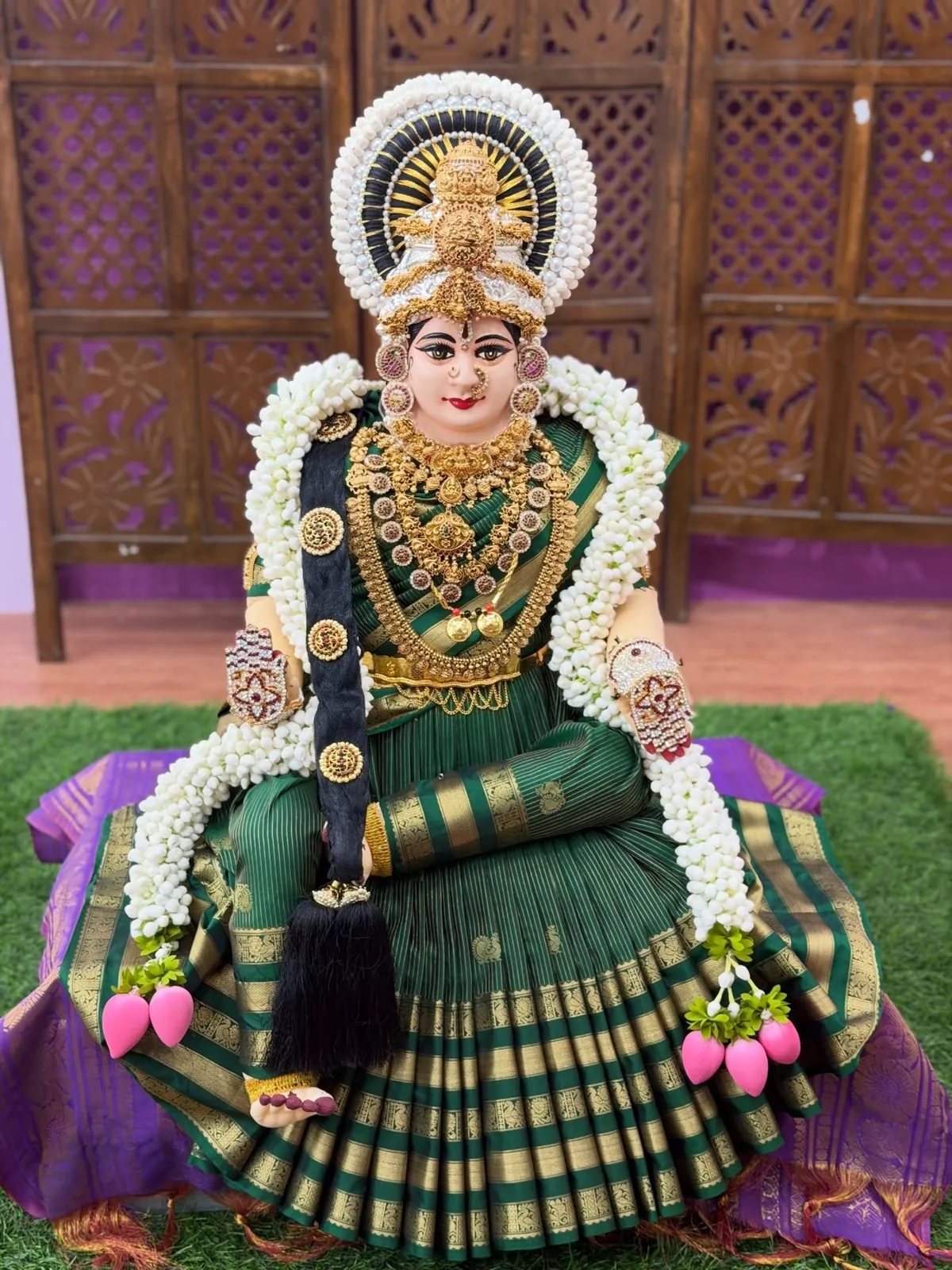 Vara Mahalakshmi Vrata: Karnataka’s Sacred Celebration of Prosperity & Divine Grace
